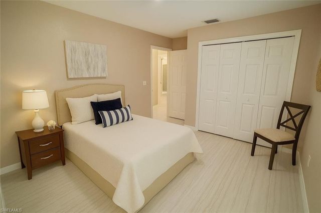 241 8th ST SE, Naples, FL 34117