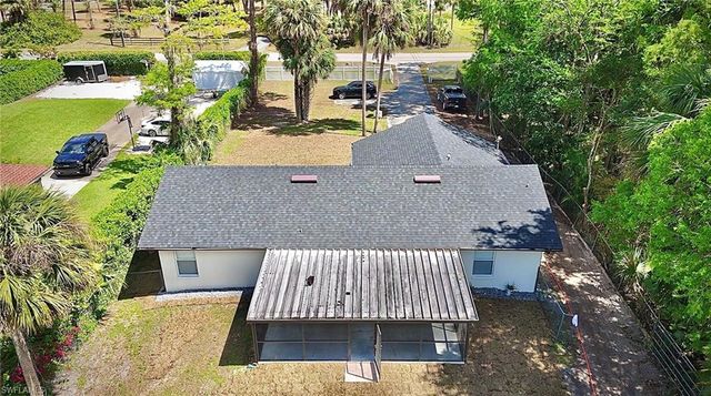 241 8th ST SE, Naples, FL 34117