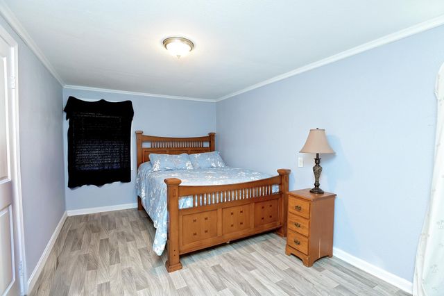 222 Sterling Dr, Houma, LA 70363