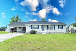 222 Sterling Dr, Houma, LA 70363