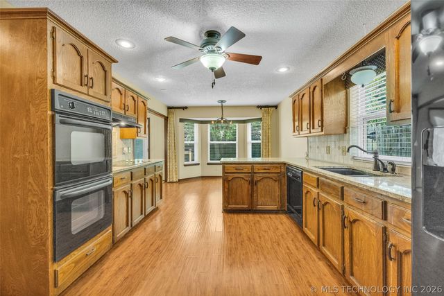 7729 S 69th East Avenue, Tulsa, OK 74133