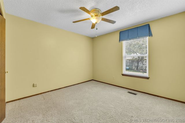 7729 S 69th East Avenue, Tulsa, OK 74133