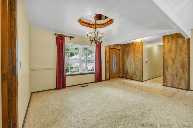 7729 S 69th East Avenue, Tulsa, OK 74133