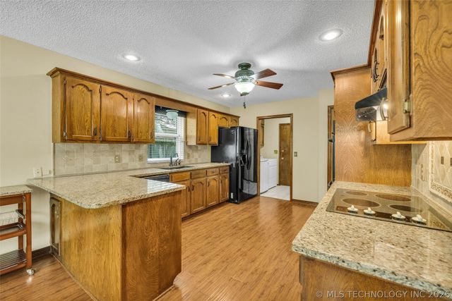7729 S 69th East Avenue, Tulsa, OK 74133