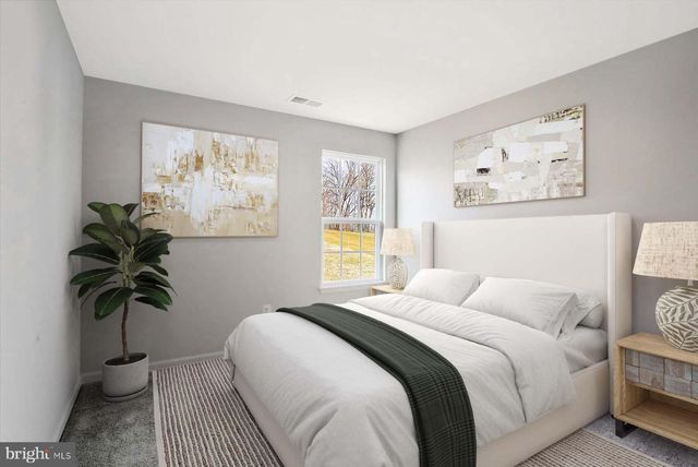 562 MONOCACY TRL, Spring Grove, PA 17362