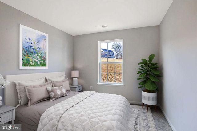 562 MONOCACY TRL, Spring Grove, PA 17362