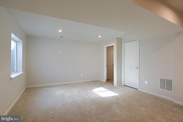 562 MONOCACY TRL, Spring Grove, PA 17362