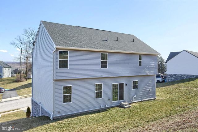 562 MONOCACY TRL, Spring Grove, PA 17362