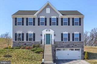 562 MONOCACY TRL, Spring Grove, PA 17362