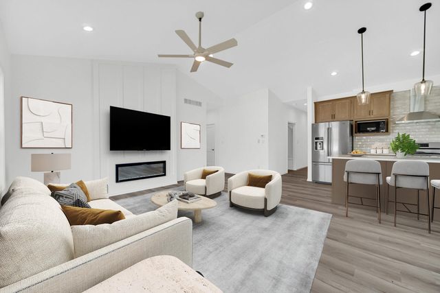 2316 Redwood Lane, Chesterton, IN 46304