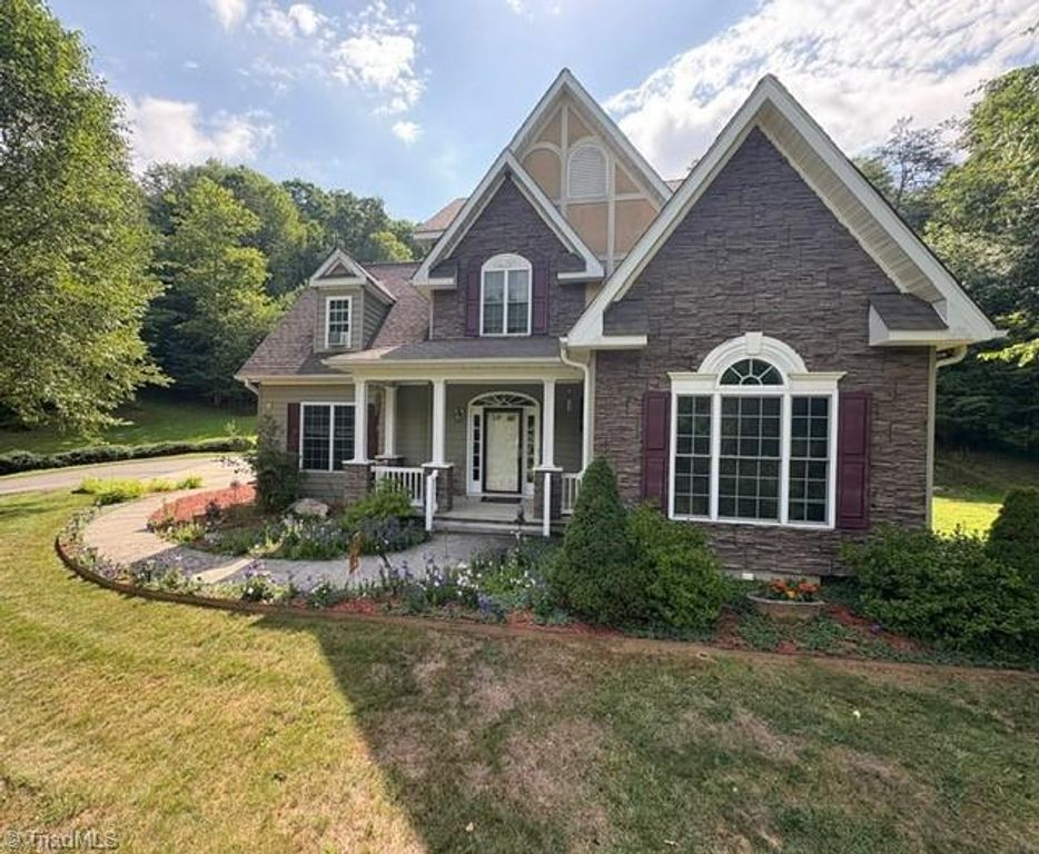 3186 Silas Creek Road, Lansing, NC 28643