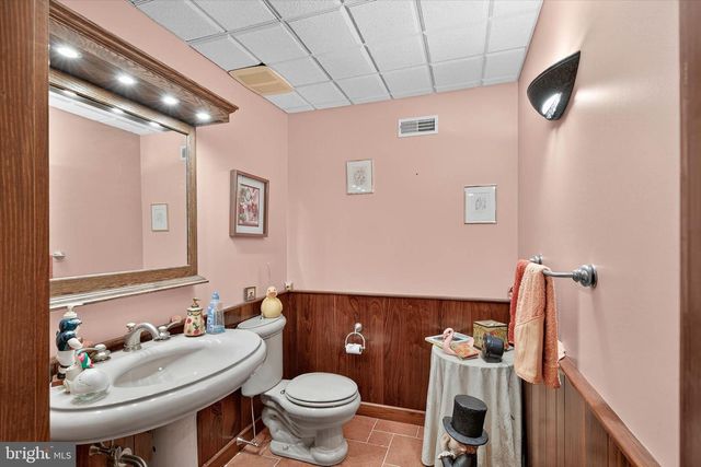 7 WOODS, Wyomissing, PA 19610