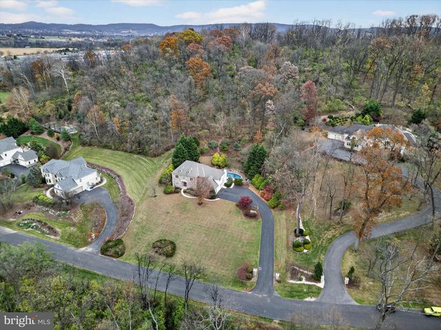 7 WOODS, Wyomissing, PA 19610