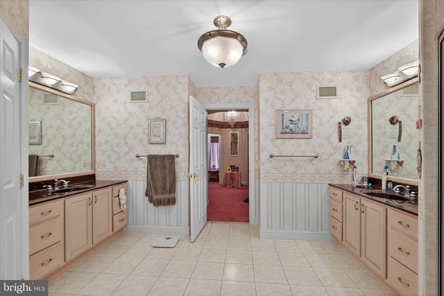 7 WOODS, Wyomissing, PA 19610