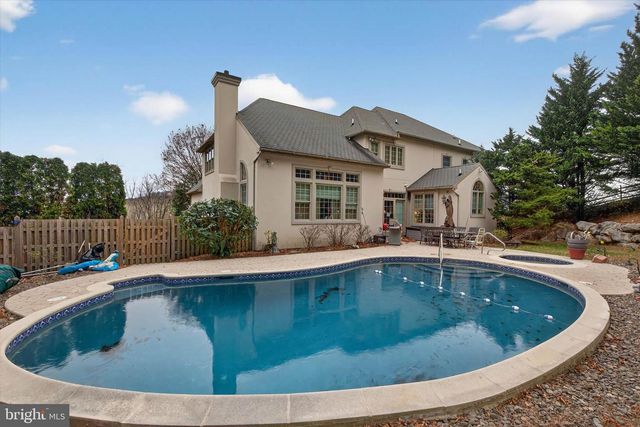 7 WOODS, Wyomissing, PA 19610