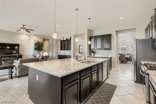 492 Heritage Bridge Avenue, Henderson, NV 89011