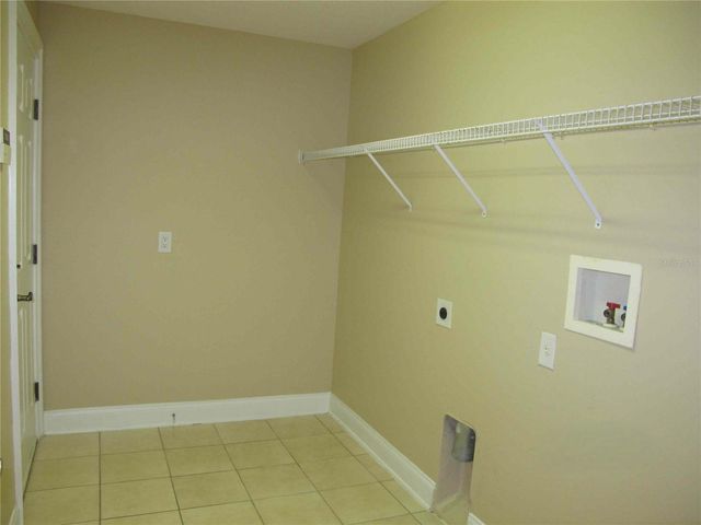 6828 LUCCA STREET, Orlando, FL 32819