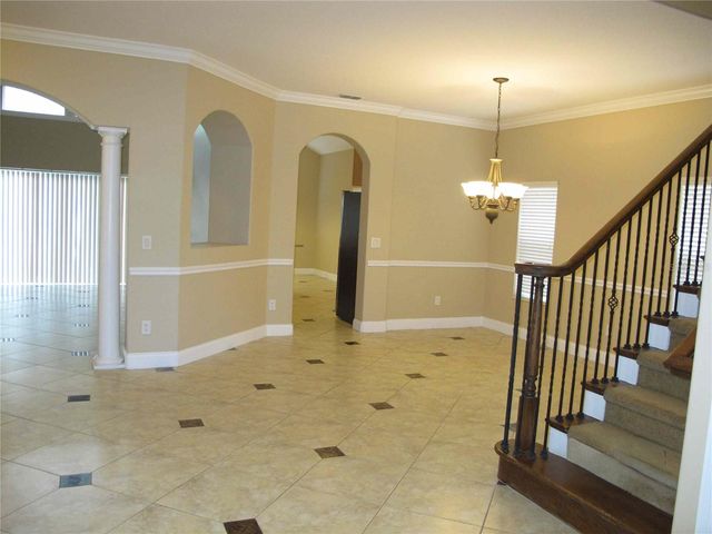 6828 LUCCA STREET, Orlando, FL 32819