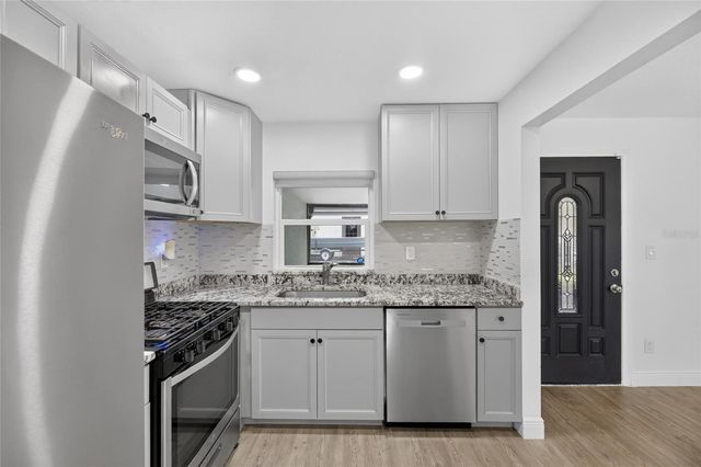 10004 N 25TH STREET, Tampa, FL 33612