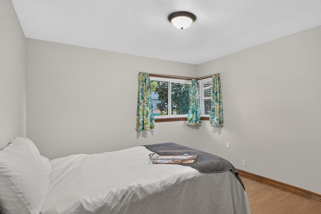 6221 Thomas Avenue S, Richfield, MN 55423