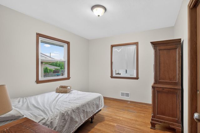 6221 Thomas Avenue S, Richfield, MN 55423