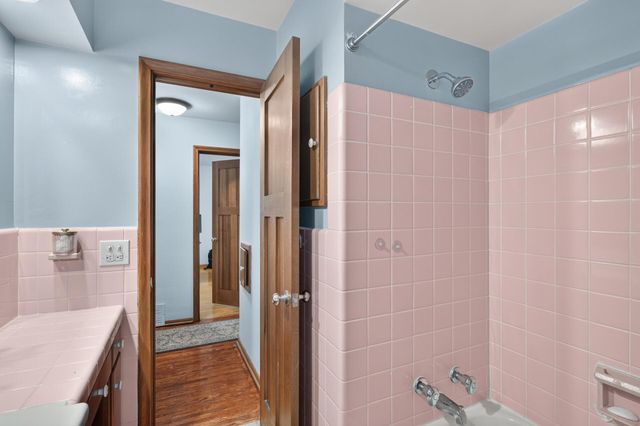 6221 Thomas Avenue S, Richfield, MN 55423