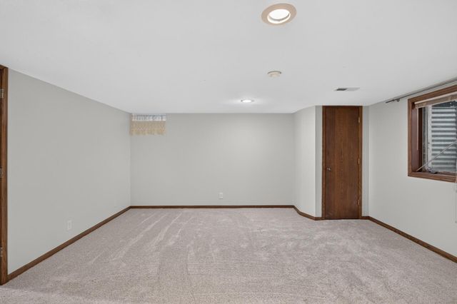 6221 Thomas Avenue S, Richfield, MN 55423