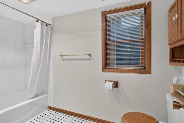 6221 Thomas Avenue S, Richfield, MN 55423