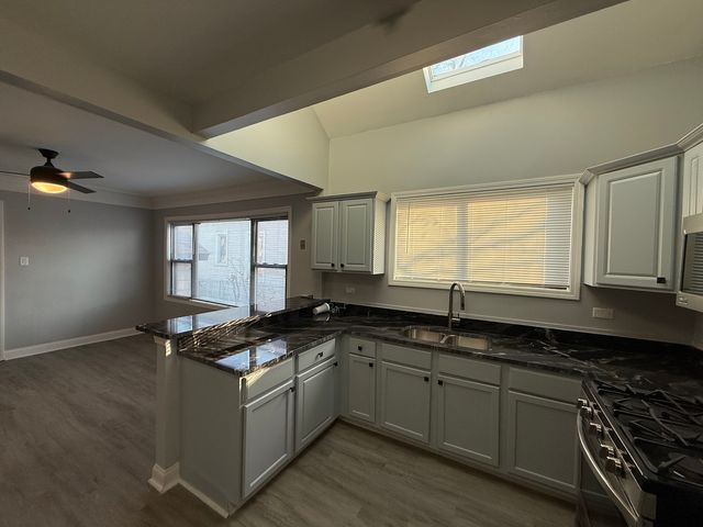 11248 S PARNELL Avenue, Chicago, IL 60628