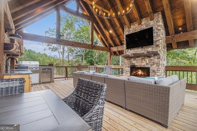 142 Mountain Trace, Ellijay, GA 30540