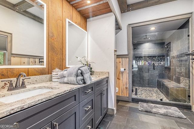 142 Mountain Trace, Ellijay, GA 30540