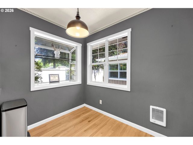 2251 LOUISIANA St, Longview, WA 98632