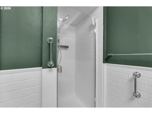 2251 LOUISIANA St, Longview, WA 98632