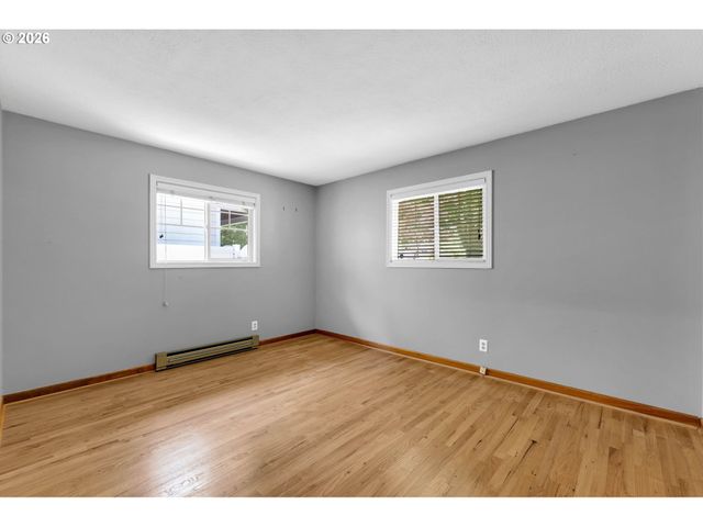 2251 LOUISIANA St, Longview, WA 98632