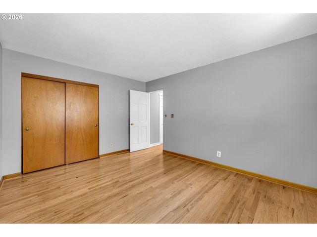 2251 LOUISIANA St, Longview, WA 98632