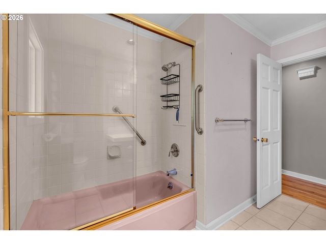 2251 LOUISIANA St, Longview, WA 98632