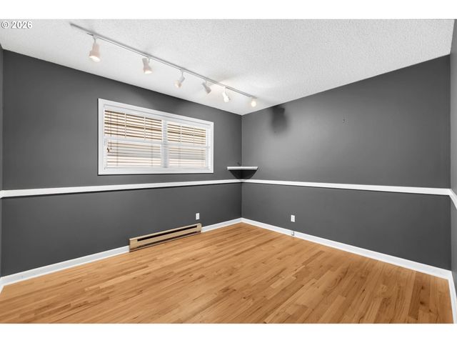 2251 LOUISIANA St, Longview, WA 98632