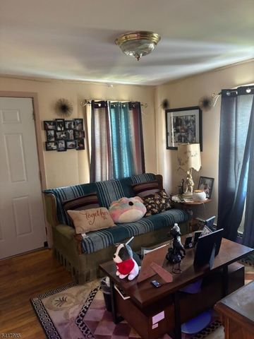 462 15Th Ave, Paterson City, NJ 07504