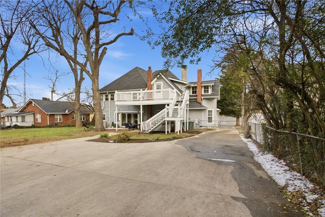 110 S Fairplay Street, Seneca, SC 29678