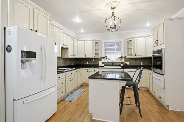 110 S Fairplay Street, Seneca, SC 29678