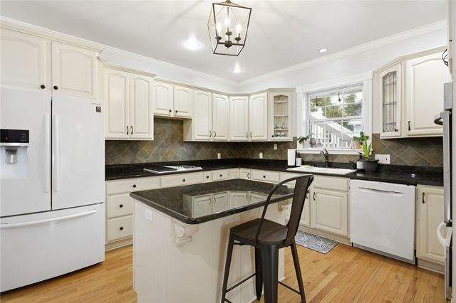 110 S Fairplay Street, Seneca, SC 29678