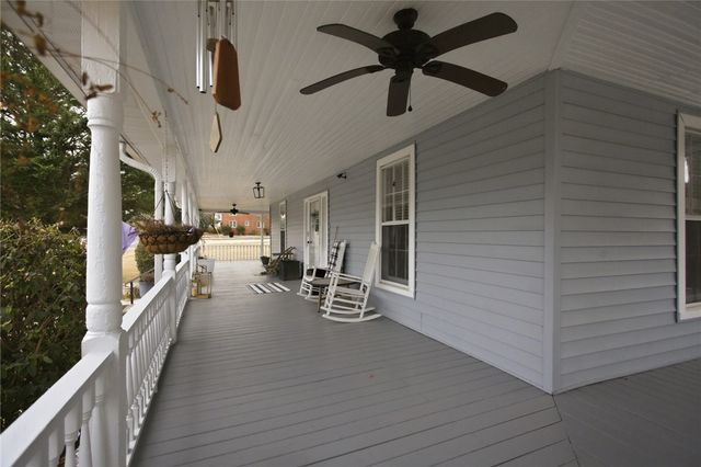 110 S Fairplay Street, Seneca, SC 29678