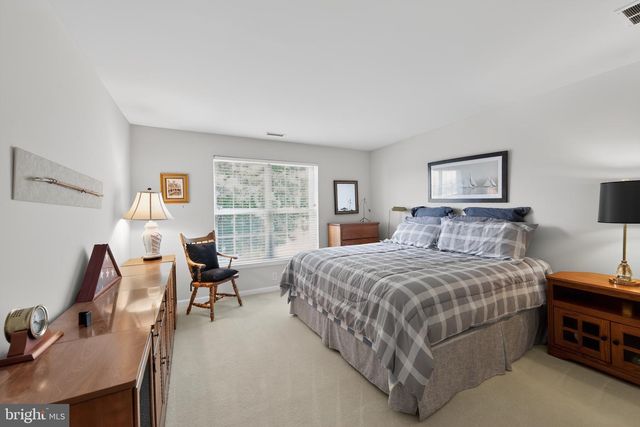 18 REDTAIL CT, West Chester, PA 19382