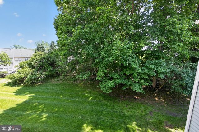 18 REDTAIL CT, West Chester, PA 19382