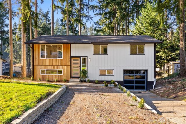 6018 190th Avenue Ct E, Lake Tapps, WA 98391