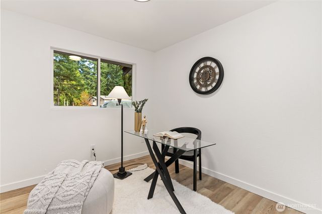 6018 190th Avenue Ct E, Lake Tapps, WA 98391