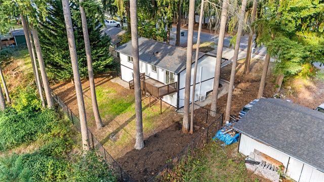 6018 190th Avenue Ct E, Lake Tapps, WA 98391