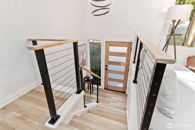 6018 190th Avenue Ct E, Lake Tapps, WA 98391