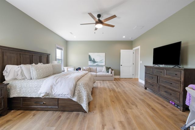 260 Ayly Ct, Mayfield, KY 42066