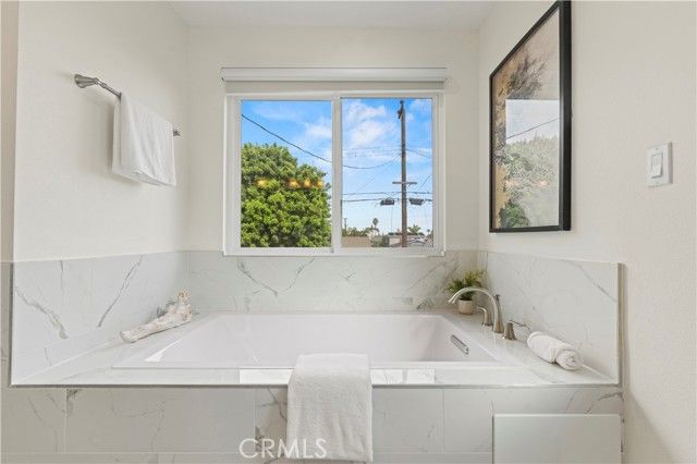 8715 El Lago, Fountain Valley, CA 92708